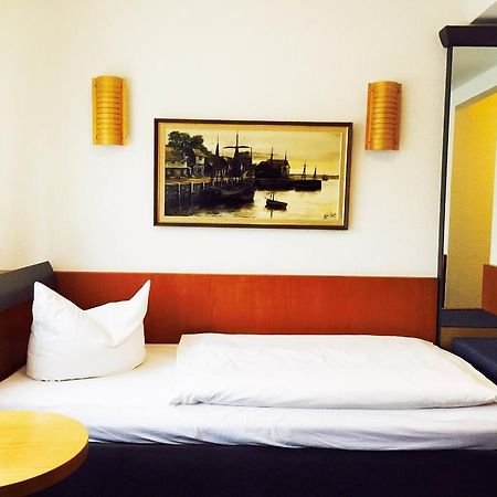 Hotel Imperial วุปปาทัล ภายนอก รูปภาพ